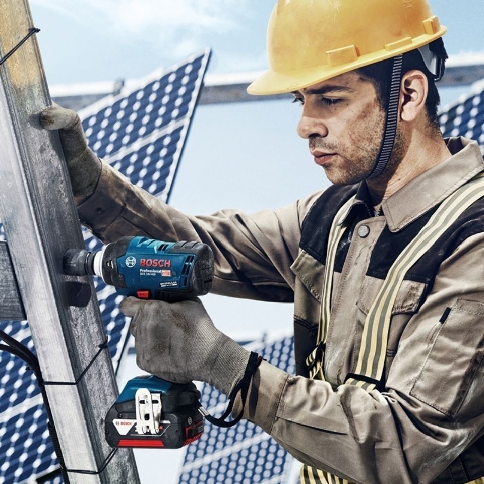 Avvitatore a impulsi a batteri - Power Tools Professional recensione e prezzo